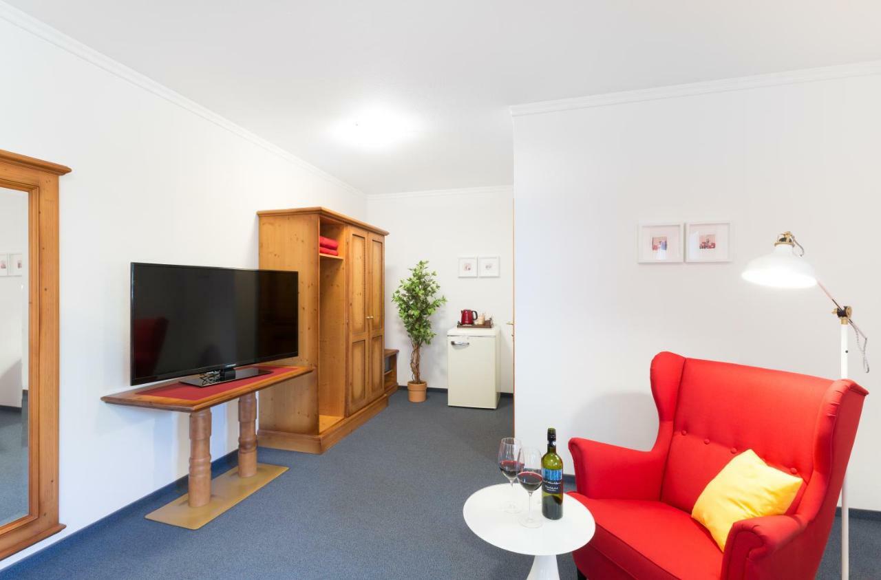 לינץ Hotel Garni Noeserlgut מראה חיצוני תמונה