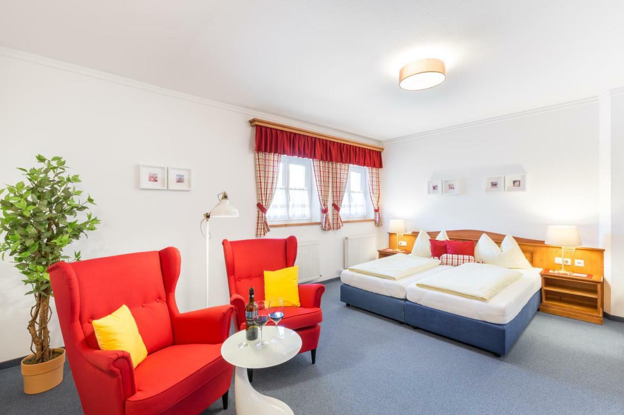 לינץ Hotel Garni Noeserlgut מראה חיצוני תמונה